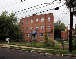 1941 Naylor Rd SE Apartments