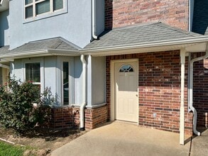 302 Princess Place in Tyler, TX - Building Photo - Building Photo