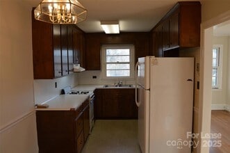 801 Wood St in Statesville, NC - Foto de edificio - Building Photo