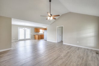 119 Broomsage Cir in Unionville, TN - Building Photo - Building Photo