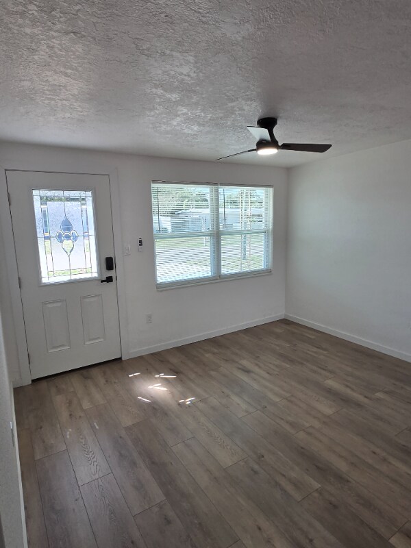 7213 Seward Dr in Port Richey, FL - Building Photo - Building Photo