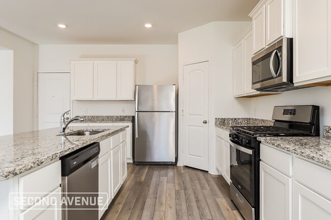 property at 10911 Lafayette Lp