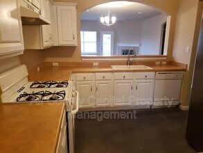 133 Ashwood N in Kyle, TX - Building Photo - Building Photo