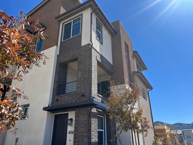 414 Caliper Wy in San Marcos, CA - Building Photo - Building Photo