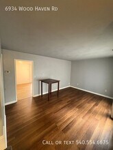 6934 Wood Haven Rd in Hollins, VA - Building Photo - Building Photo