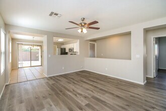 1080 S Bogle Ct in Chandler, AZ - Building Photo - Building Photo