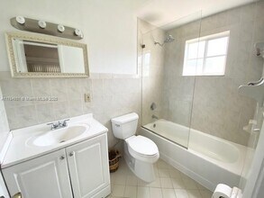 2901 SW 117th Ct-Unit -1 in Miami, FL - Building Photo - Building Photo