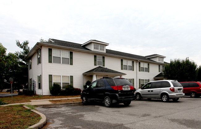 Southfield Apartments in Martinsville, IN - Building Photo - Building Photo