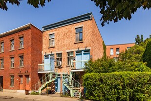 1837-1847 St-Thimothée Rue in Montréal, QC - Building Photo
