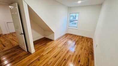 1155 SUMMIT Ave in Jersey City, NJ - Building Photo - Building Photo