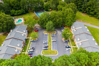 Bryan Woods Apartment in Garner, NC - Foto de edificio - Building Photo