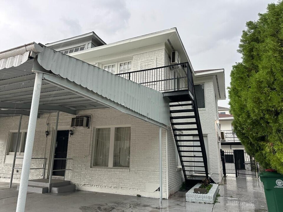 1930 W Dallas St, Unit 8 in Houston, TX - Building Photo