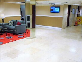 4174 Inverrary Dr in Lauderhill, FL - Building Photo