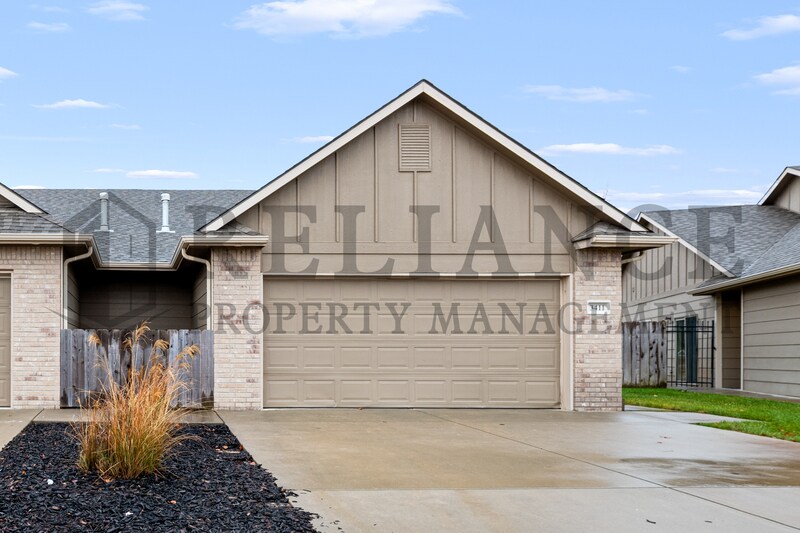 3411 E Aster St in Derby, KS - Foto de edificio