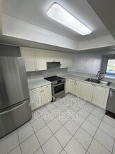 327 Coledway Dr-Unit -F17 in Punta Gorda, FL - Building Photo - Building Photo