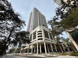 275 1st Ave S in St. Petersburg, FL - Building Photo