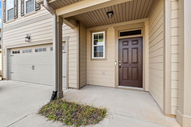 597 Vinings Dr in Grovetown, GA - Building Photo - Building Photo