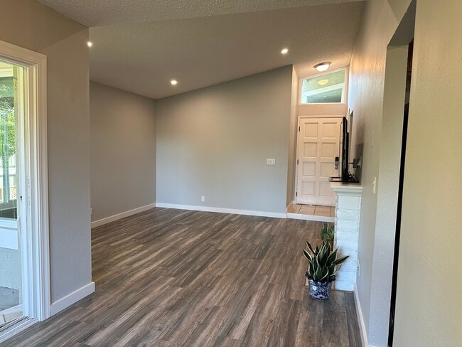 1035 Delna Manor Ln, Unit 1035 in San Jose, CA - Building Photo - Building Photo