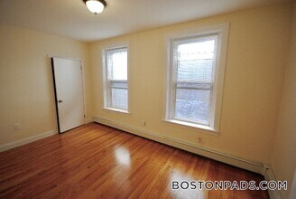 342 Meridian St, Unit 2 in Boston, MA - Building Photo - Building Photo