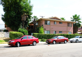 Stuart Arms Apartments in Montclair, CA - Building Photo - Building Photo