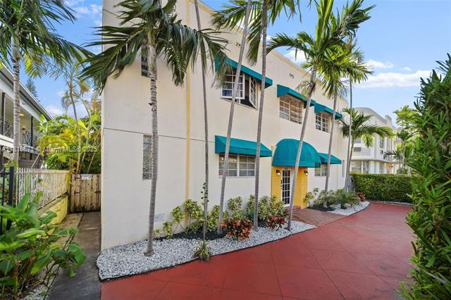 property at 832 15th St