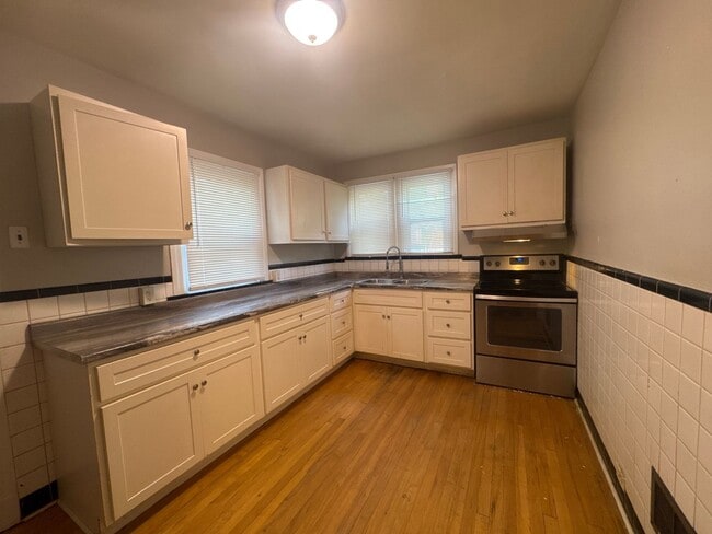 property at 2325 Gardner Dr