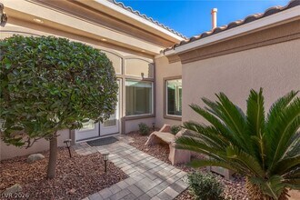 2749 Botticelli Dr in Henderson, NV - Building Photo - Building Photo