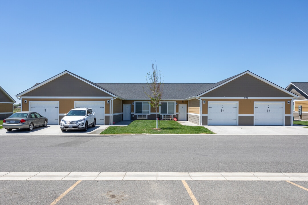 Hoop Dreams in Billings, MT - Building Photo
