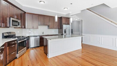 520 N Western Ave-Unit -4C in Chicago, IL - Foto de edificio - Building Photo