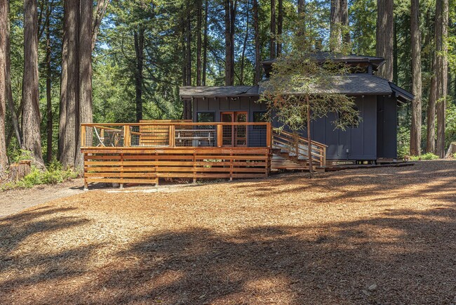 750 Jonive Rd in Sebastopol, CA - Building Photo - Building Photo