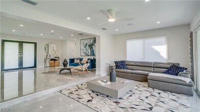 1745 Bikini Ct in Cape Coral, FL - Building Photo - Building Photo