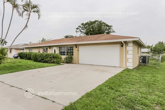 6713 Riparian Rd in Atlantis, FL - Foto de edificio - Building Photo