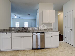 106 Peterborough Dr in Mooresville, NC - Building Photo - Building Photo