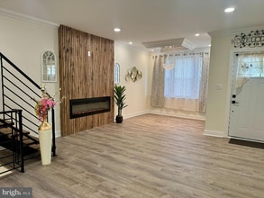 5426 Harbison Ave in Philadelphia, PA - Building Photo - Building Photo