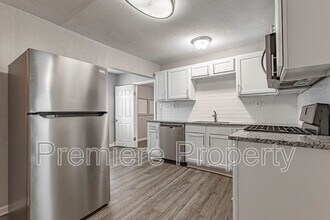 815 S Grand Ave in Independence, MO - Building Photo - Building Photo