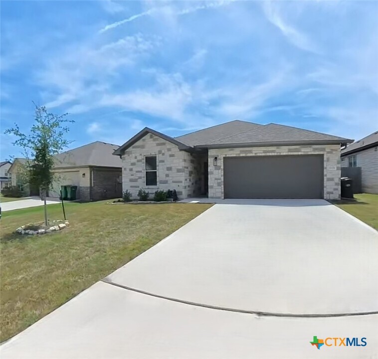 2124 Blackhawk Lp in Belton, TX - Foto de edificio
