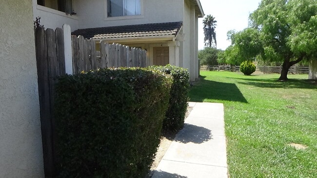 308 W Barton Ave