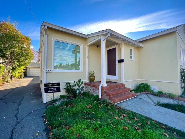 127 22nd Ave in San Mateo, CA - Foto de edificio - Building Photo
