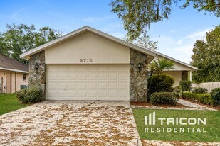 2715 Wilder Park Dr in Plant City, FL - Building Photo