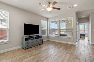 443 High Tech Dr in Georgetown, TX - Building Photo - Building Photo