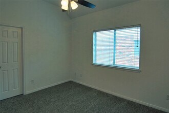 322 Wild Bird Dr in Spring, TX - Building Photo - Building Photo