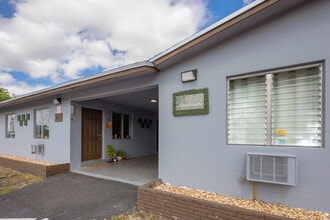 401 NW 43rd Ct in Fort Lauderdale, FL - Foto de edificio - Building Photo
