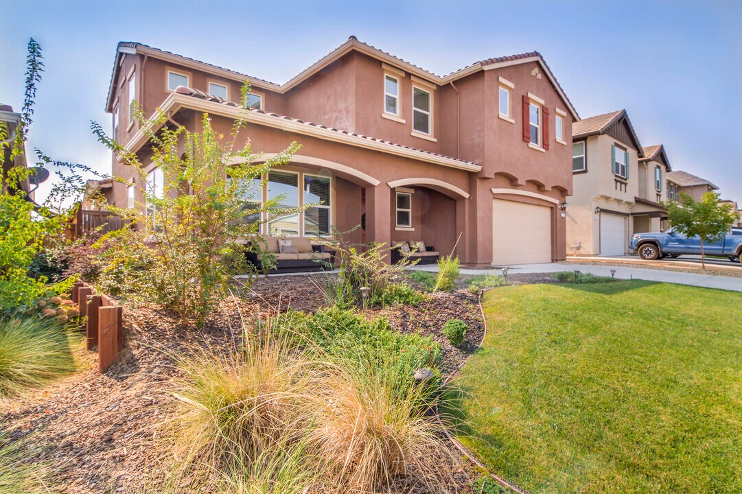 5706 Desert Mallow St in Rocklin, CA - Building Photo