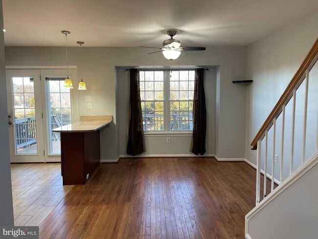 13684 Wildflower Ln in Clifton, VA - Building Photo - Building Photo