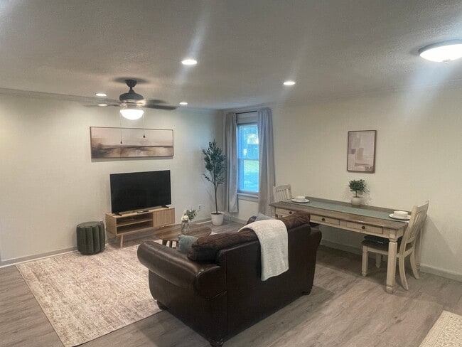 property at 2401 Amelia Ave