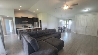 1509 NW 37th Ave in Cape Coral, FL - Building Photo - Building Photo