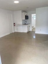 512 SW 7th St in Hallandale Beach, FL - Building Photo - Building Photo