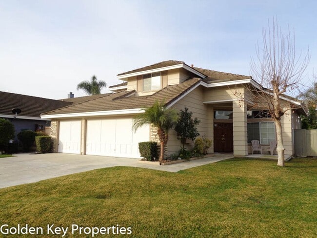 property at 313 Lustrosos St