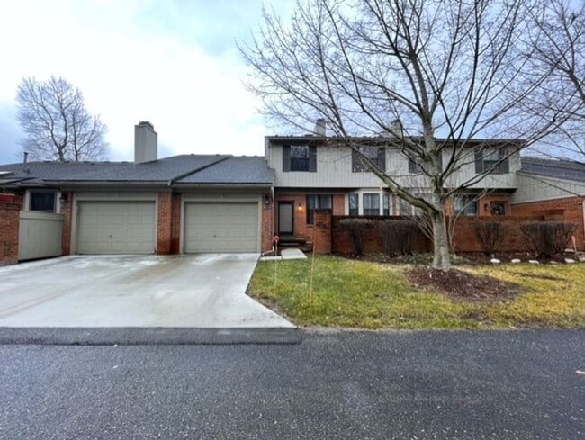 property at 7048 Nottingham Ct