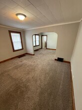 932 42nd Ave in Rock Island, IL - Building Photo - Building Photo